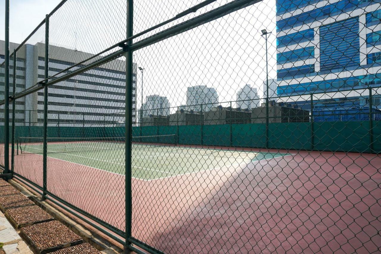 92 négyzetméteres, 3 hálószobás Apartman 2 fürdőszobával Senayan területén Jakarta Kültér fotó
